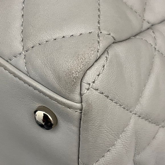 Chanel Matelasse Chain Tote Bag Light Gray Silver - Picture 5 of 10